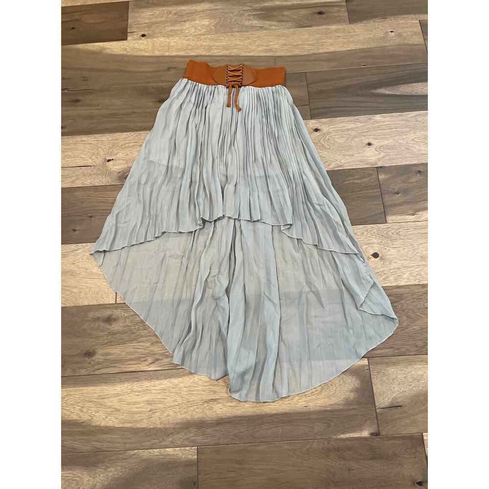 BB Couture Pleated High‑Low Chiffon Skirt Corset Waist Lace‑Up Detail Size M - Picture 3 of 7